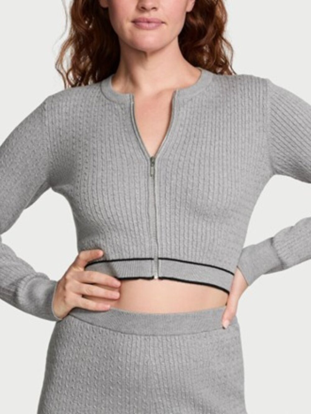 NWOT CUTEEE Victoria's Secret Luxe Cable-Knit Crop Cardigan - Size Medium (8/10)